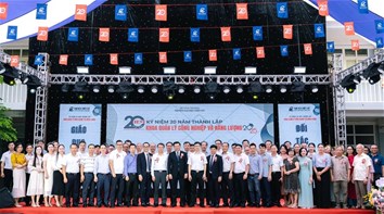 Kỷ niệm 20 năm thành lập Khoa Quản lý Công nghiệp và Năng lượng