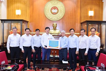 Trường Đại học Điện lực đồng hành cùng Ủy ban Mặt trận Tổ quốc Việt Nam hỗ trợ đồng bào sau thiên tai