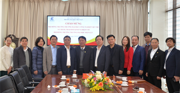 Hội đồng trường Trường Đại học Công nghiệp Việt Trì thăm và làm việc tại Trường Đại học Điện lực