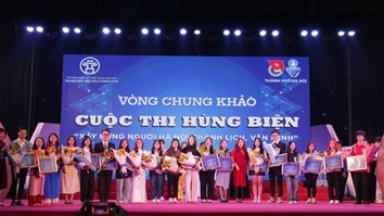 Đội thi đến từ Trường Đại học Điện lực giành giải Cuộc thi Hùng biện xây dựng người Hà Nội thanh lịch, văn minh năm 2023