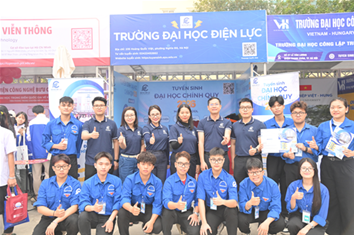 Đồng hành cùng học sinh tại Ngày hội Tư vấn Tuyển sinh – Hướng nghiệp năm 2026