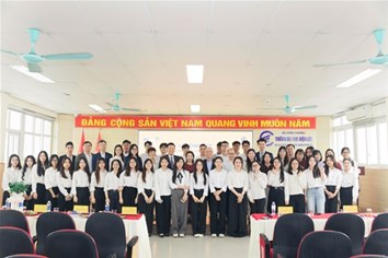 Lễ tổng kết Đề án Project Based Learning 2025 giữa PVcomBank và Trường Đại học Điện lực