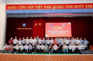 Trường Đại học Điện lực trao bằng tốt nghiệp cho 40 tân kỹ sư ngành Công nghệ Kỹ thuật Điện – Điện tử tại Bình Thuận
