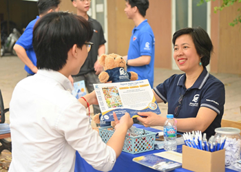 EPU thu hút học sinh Trường THPT Yên Hòa tại Ngày hội tư vấn hướng nghiệp