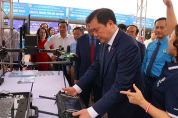 Trường Đại học Điện lực tham gia trưng bày sản phẩm khoa học công nghệ và quảng bá tuyển sinh tại Hải Phòng