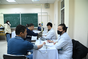 Trường Đại học Điện lực tổ chức khám sức khỏe định kỳ năm 2024