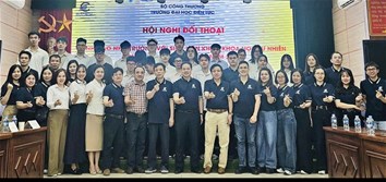 Tăng cường đối thoại, giải quyết trực tiếp các vấn đề học tập của sinh viên Khoa Khoa học Tự nhiên