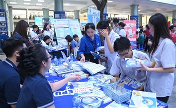 Tư vấn tuyển sinh, hướng nghiệp gắn với định hướng phát triển của xã hội
