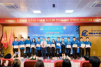 Lễ Mít tinh chào mừng kỉ niệm 94 năm ngày thành lập Đoàn TNCS Hồ Chí Minh