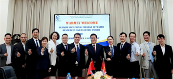 Cơ hội hợp tác sâu rộng trong đào tạo, nghiên cứu khoa học