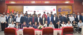 Khen thưởng cho sinh viên đạt giải trong các cuộc thi năm 2024 và chương trình "Xuân ấm áp –Tết chia sẻ"