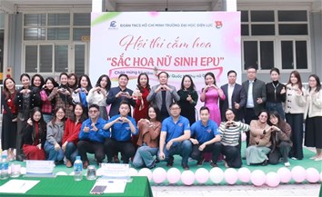 Hội thi cắm hoa với chủ đề “Sắc hoa nữ sinh EPU”