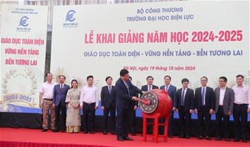 Khoảng 4.500 tân sinh viên Trường Đại học Điện lực rạng rỡ trong Lễ khai giảng năm học 2024-2025