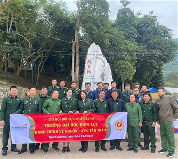 Hội Cựu chiến binh Trường Đại học Điện lực với hành trình về Khu di tích lịch sử cách mạng Định Hóa Thái Nguyên