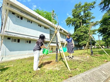 Lễ trồng cây - Hành trình “Ươm mầm tương lai”