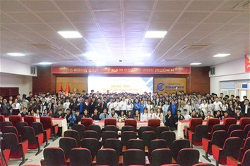 Trường Đại học Điện lực tổ chức tập huấn cán bộ lớp sinh viên năm học 2025 – 2026