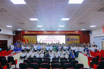 Hội nghị đối thoại giữa lãnh đạo Nhà trường và sinh viên Khoa Quản trị Kinh doanh & Du lịch năm 2026: Tăng cường kết nối – lắng nghe – đồng hành